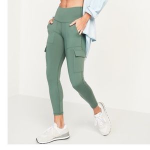 Old Navy NWT High-Waisted PowerPress Cargo 7/8 Length Leggings for Women
